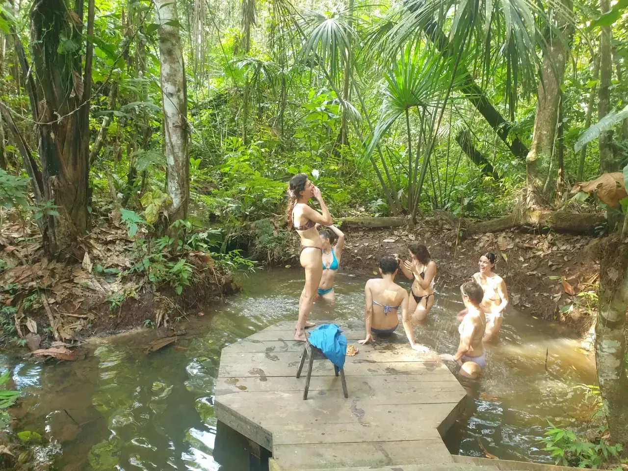 Life at Ayaselva — a moment from the jungle, the maloka, or a retreat.